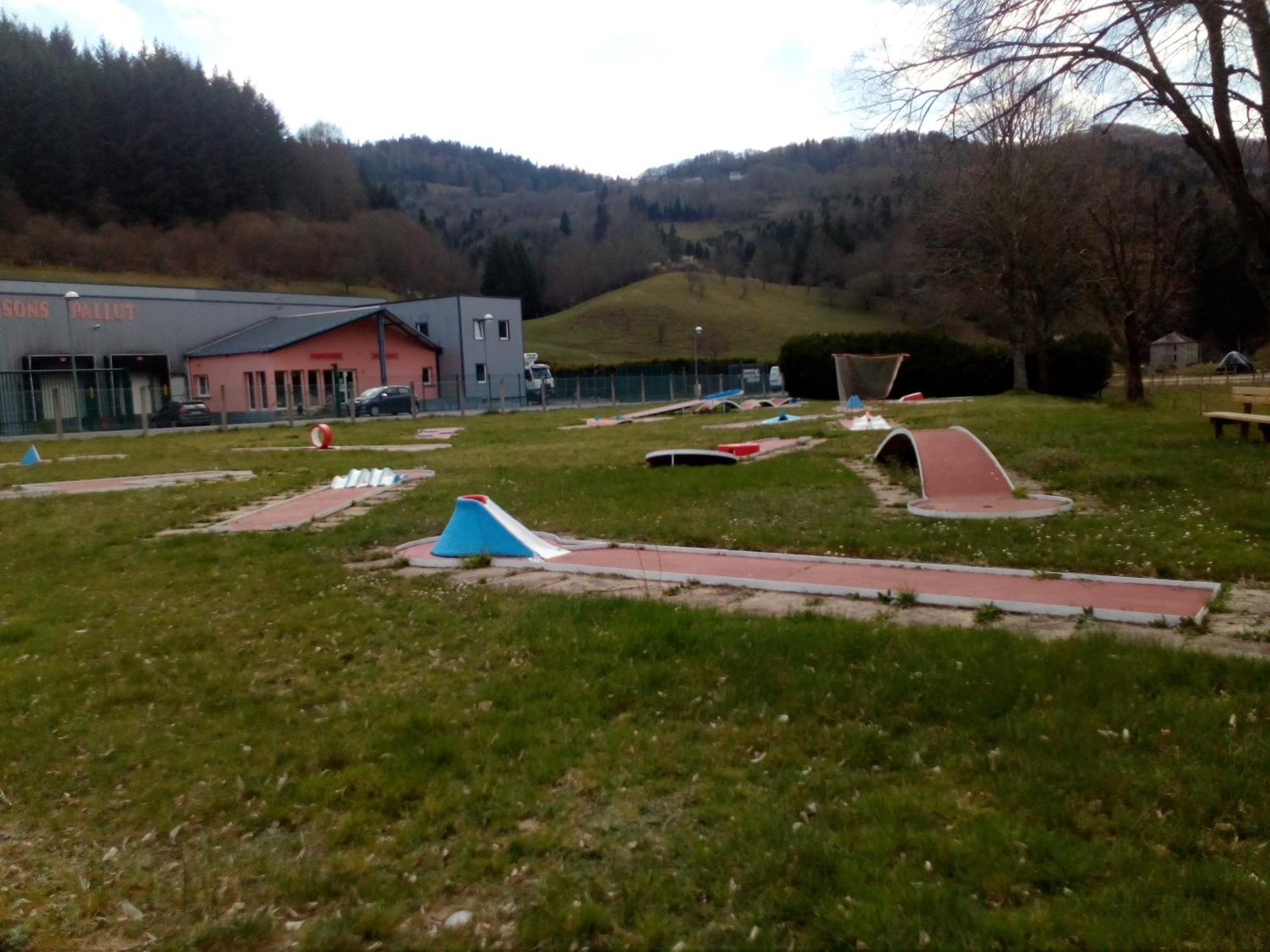 Camping La Borie Basse Condat  エクステリア 写真